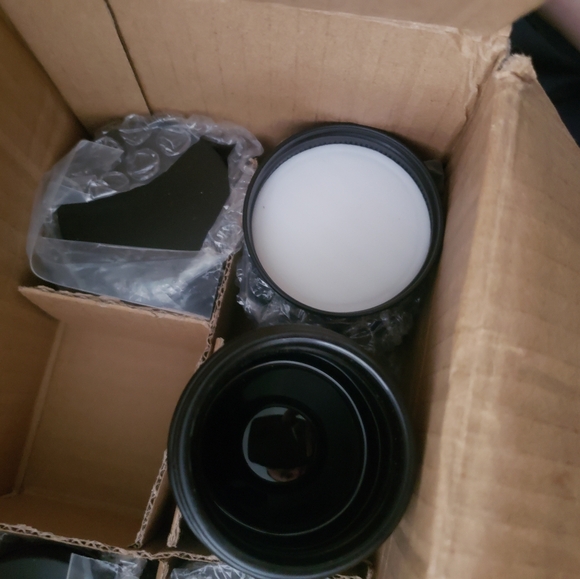 (6) 2oz black glass jars - Picture 5 of 5